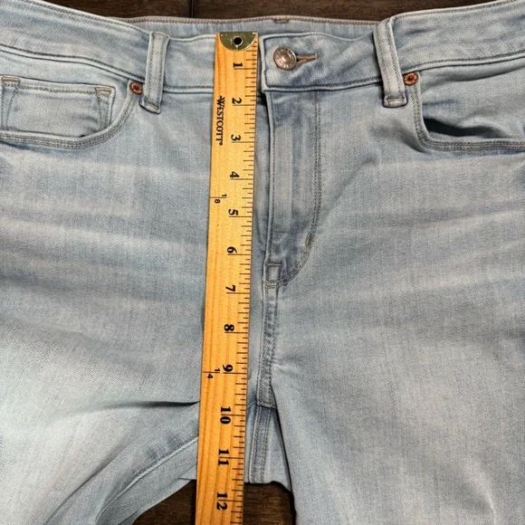 ❤️3/$30 AE American Eagle Next Level Kick Bootcut Jeans Light Wash - 10 Short - Picture 11 of 13